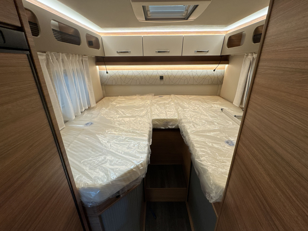Weinsberg CaraSuite 650 MEG Edition Spicy, bild 15 av 17