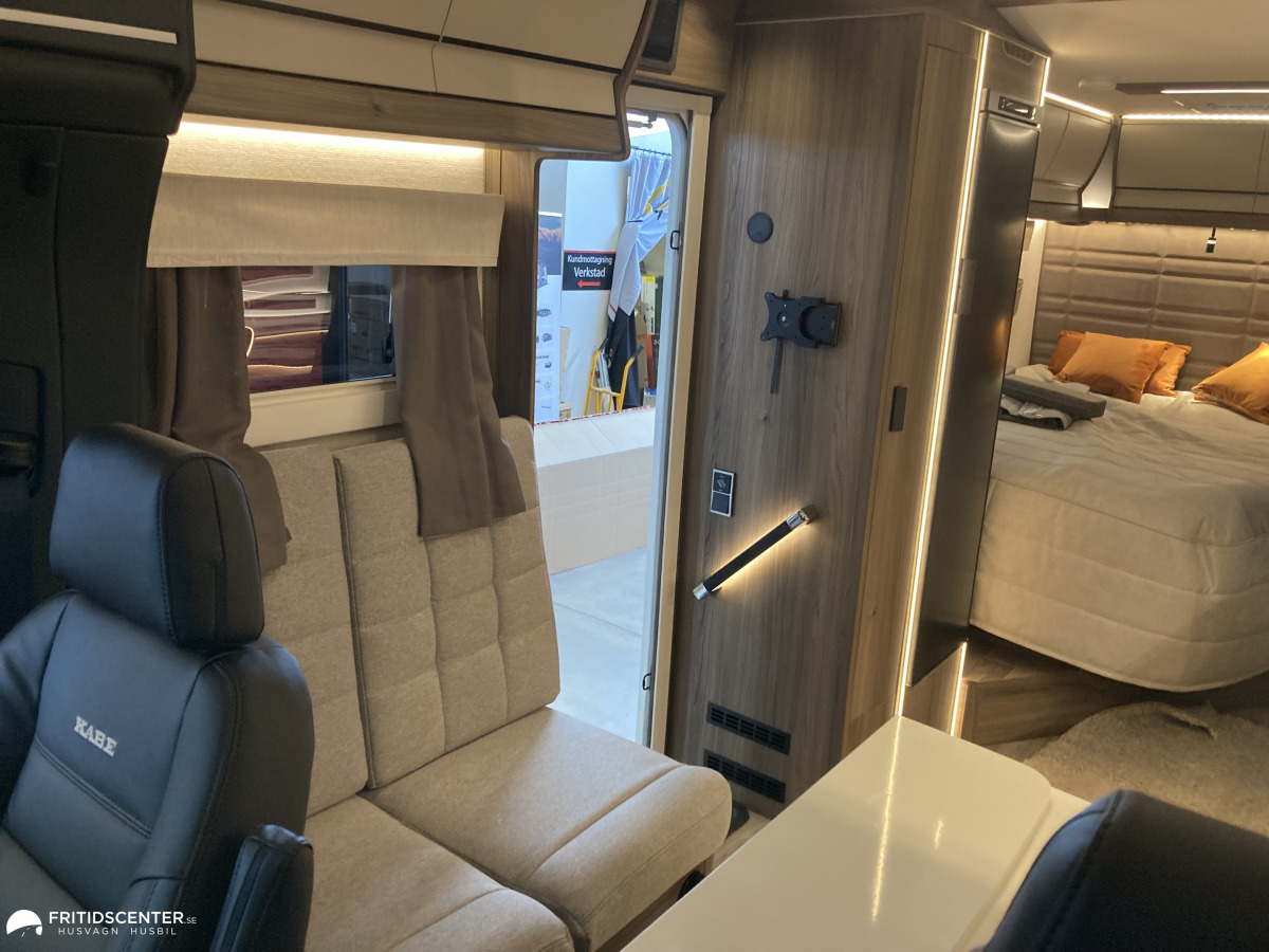 KABE Novum Compact 720 LXL / 3500 kg B -körkort, bild 6 av 18