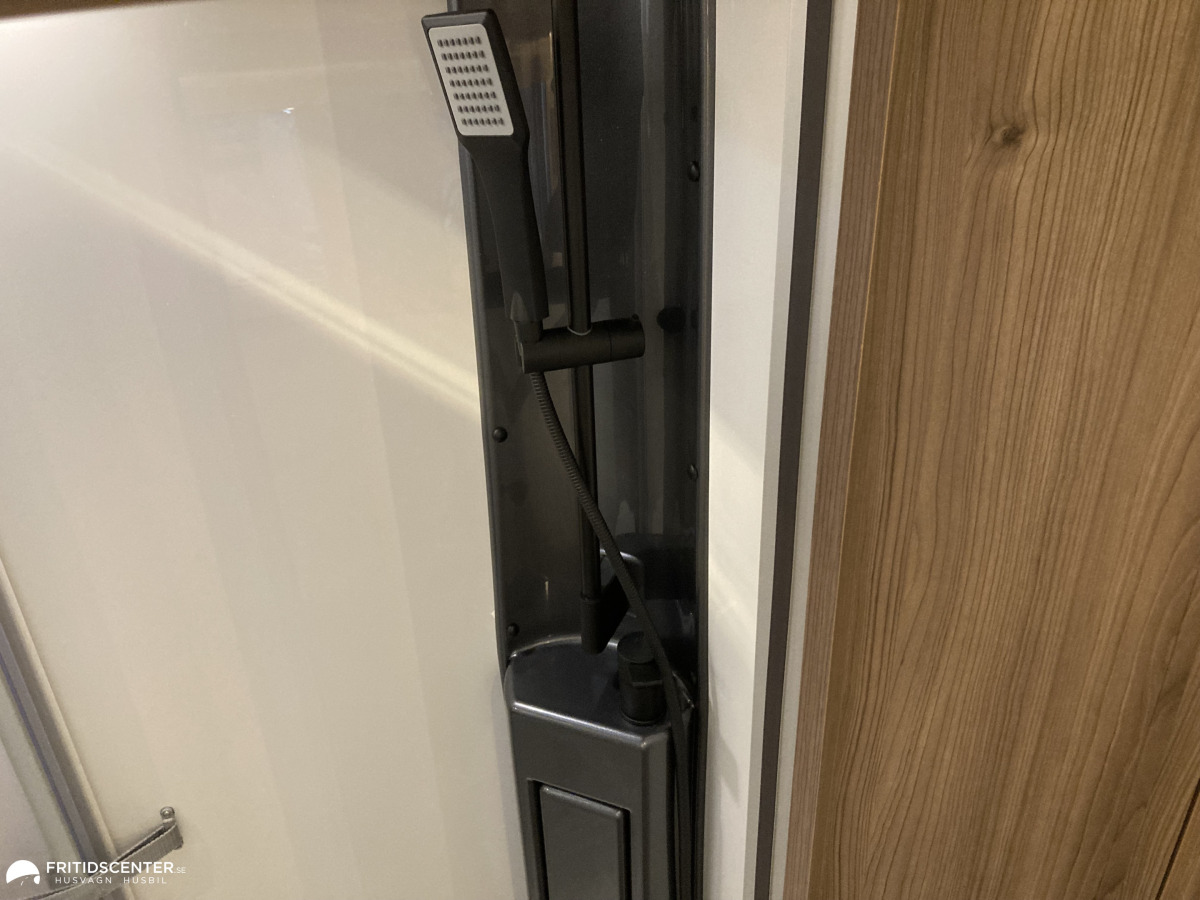 KABE Novum Compact 720 LXL / 3500 kg B -körkort, bild 14 av 18