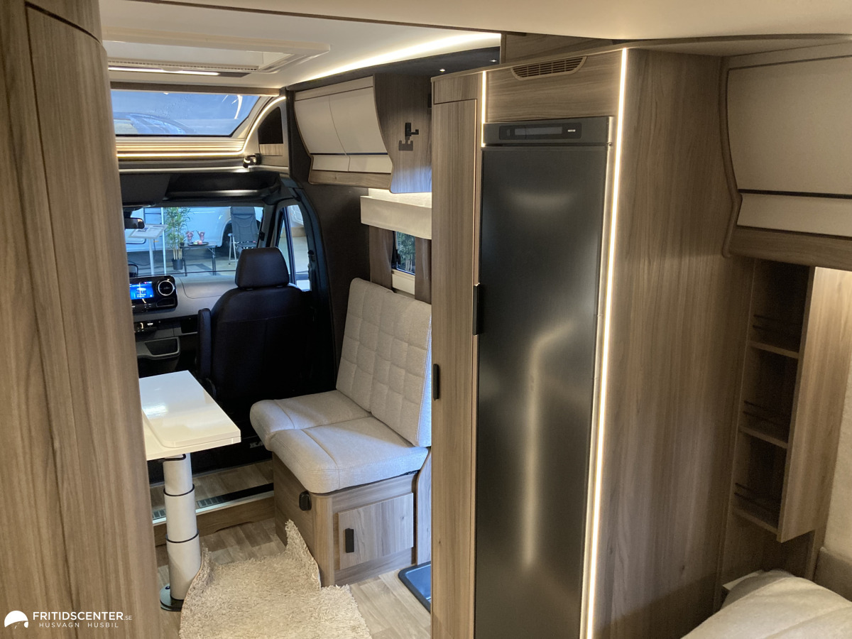 KABE Novum Compact 720 LXL / 3500 kg B -körkort, bild 15 av 18