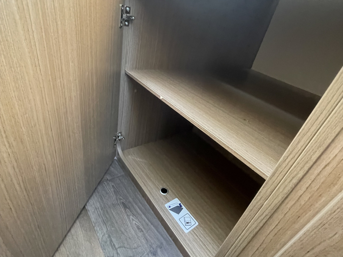Carado V 337 Höga Långbäddar Solcell Cykelställ 3500kg, bild 16 av 21