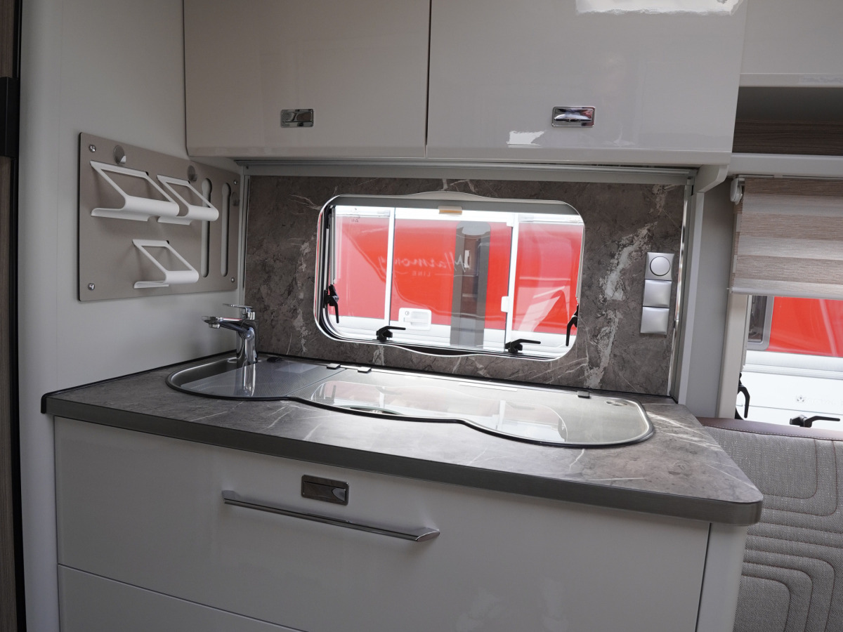 Bürstner 540 Averso Harmony Line, bild 5 av 19