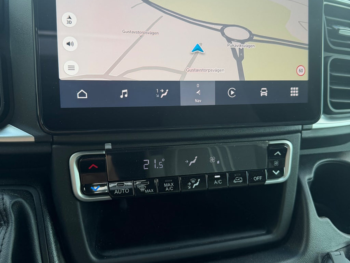 Pössl Summit 600 L Shine Elegance 180 hk Aut, bild 10 av 11