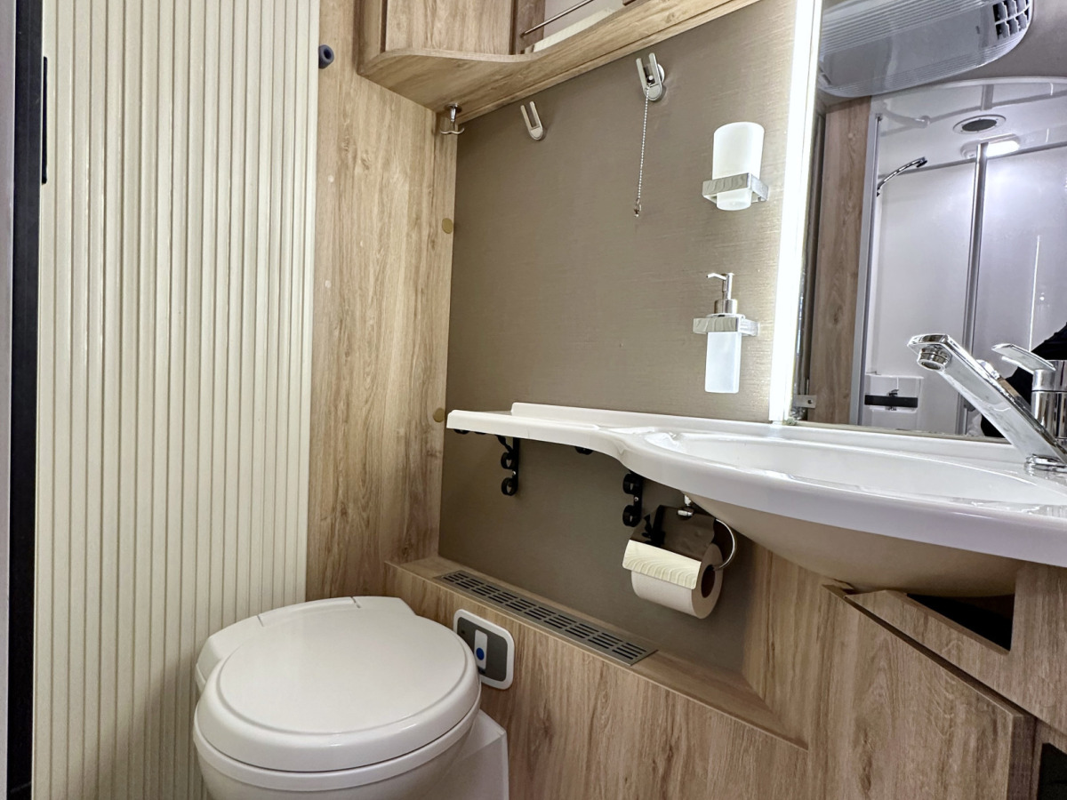 Eura Mobil IL 720 QB ALDE, bild 13 av 18