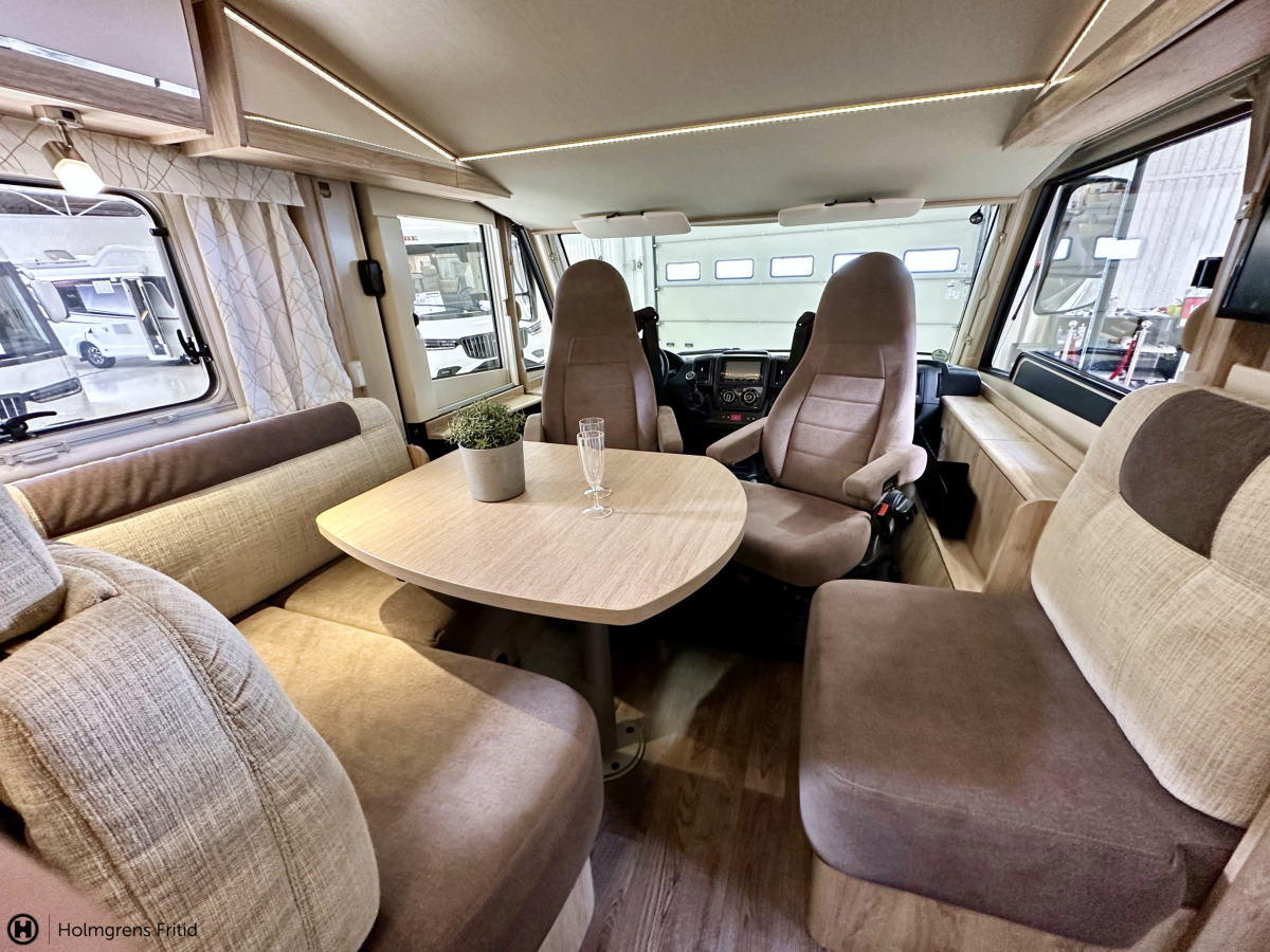Eura Mobil IL 720 QB ALDE, bild 16 av 18