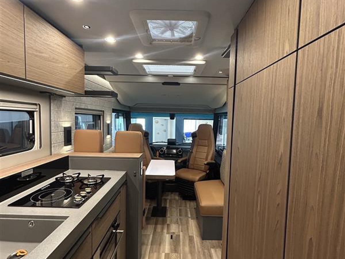 Niesmann Arto 84 NYHET / Mercedes/ALKO / Finns nu att se i Hyssna, bild 18 av 23