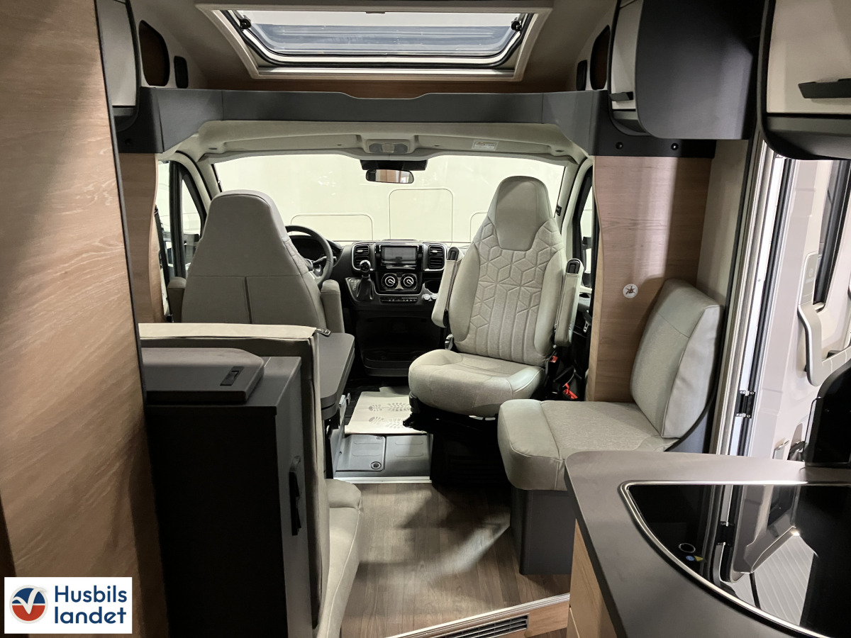 Knaus Live TI 650 MEG Black Selection/Veckans husbil, bild 11 av 13