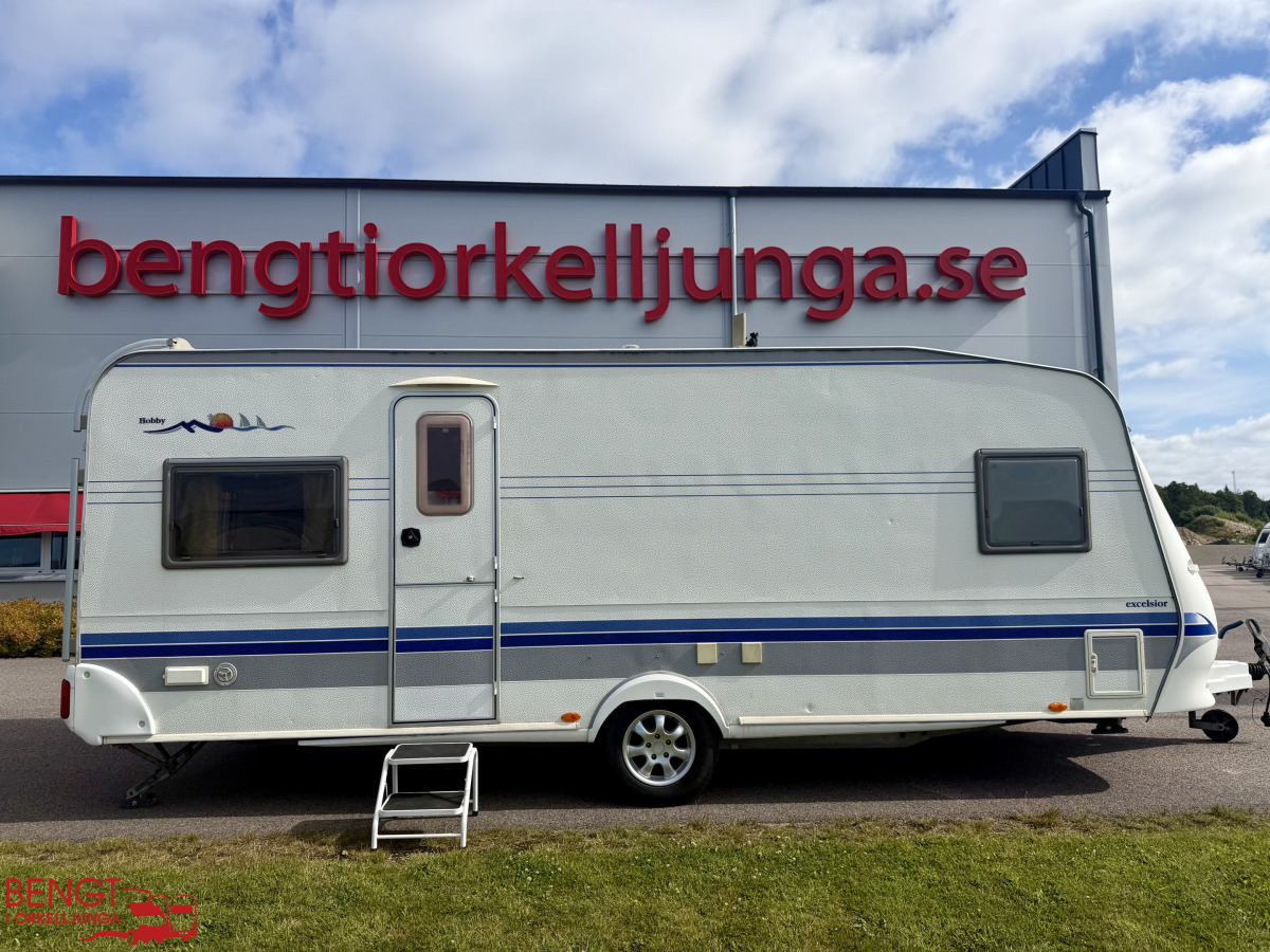 Hobby 560 UFe Excelsior Förtält, bild 2 av 26