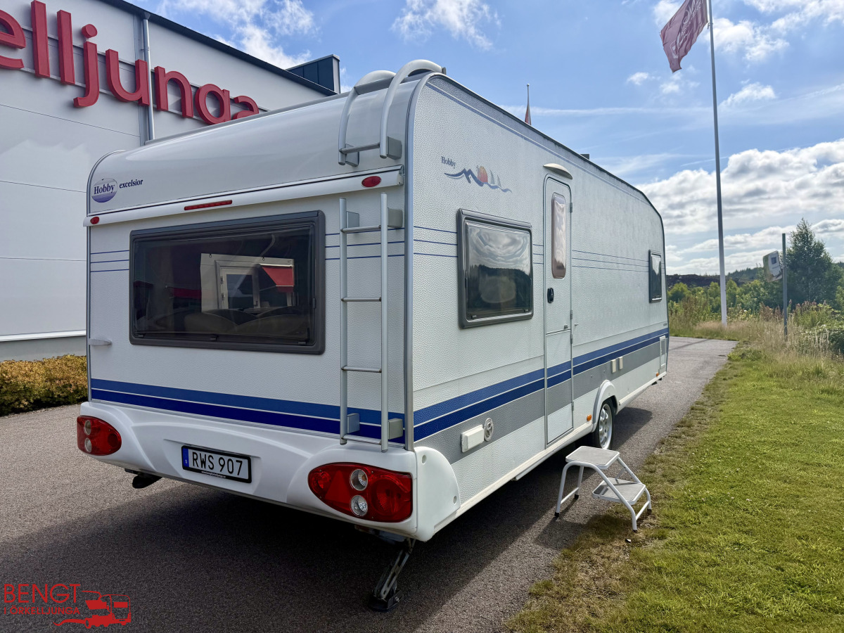 Hobby 560 UFe Excelsior Förtält, bild 3 av 26