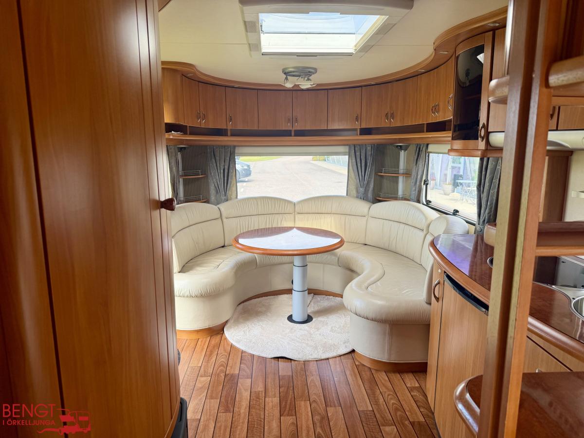 Hobby 560 UFe Excelsior Förtält, bild 9 av 26