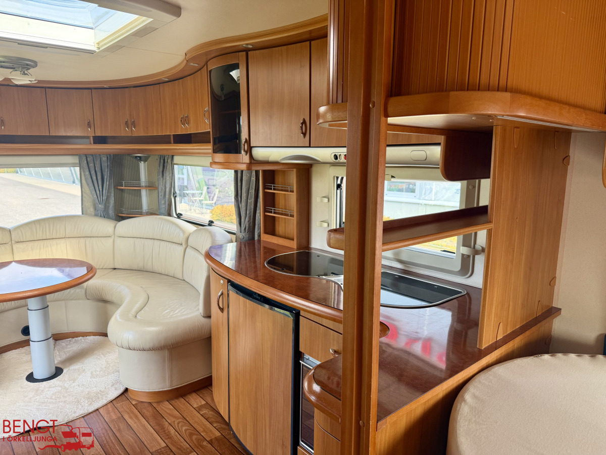 Hobby 560 UFe Excelsior Förtält, bild 10 av 26