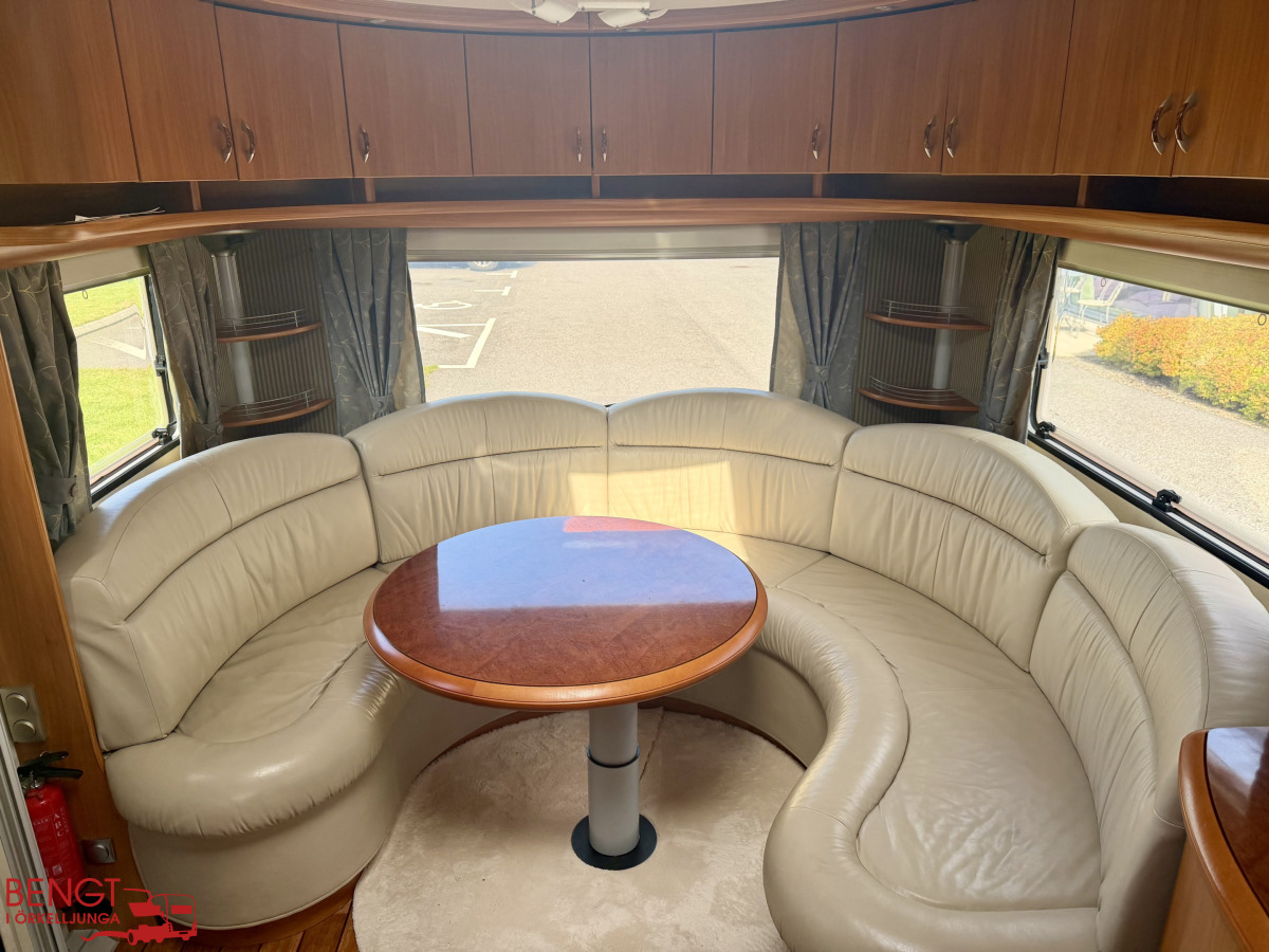 Hobby 560 UFe Excelsior Förtält, bild 12 av 26
