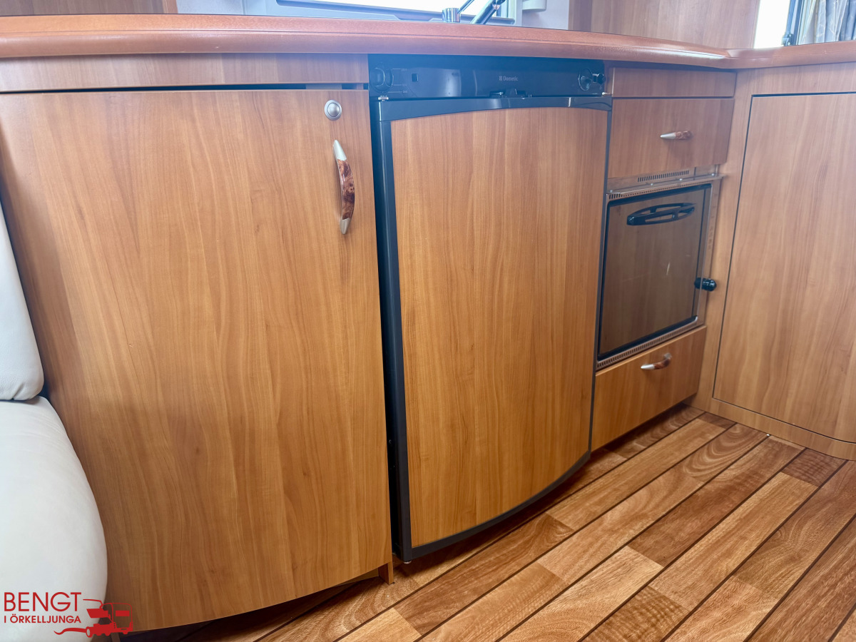 Hobby 560 UFe Excelsior Förtält, bild 16 av 26