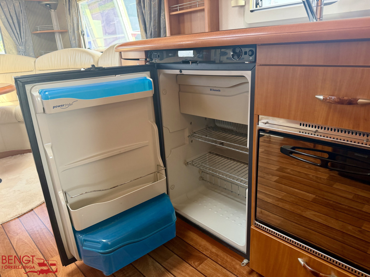 Hobby 560 UFe Excelsior Förtält, bild 17 av 26