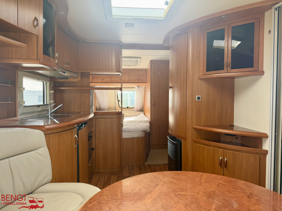 Hobby 560 UFe Excelsior Förtält, bild 18 av 26