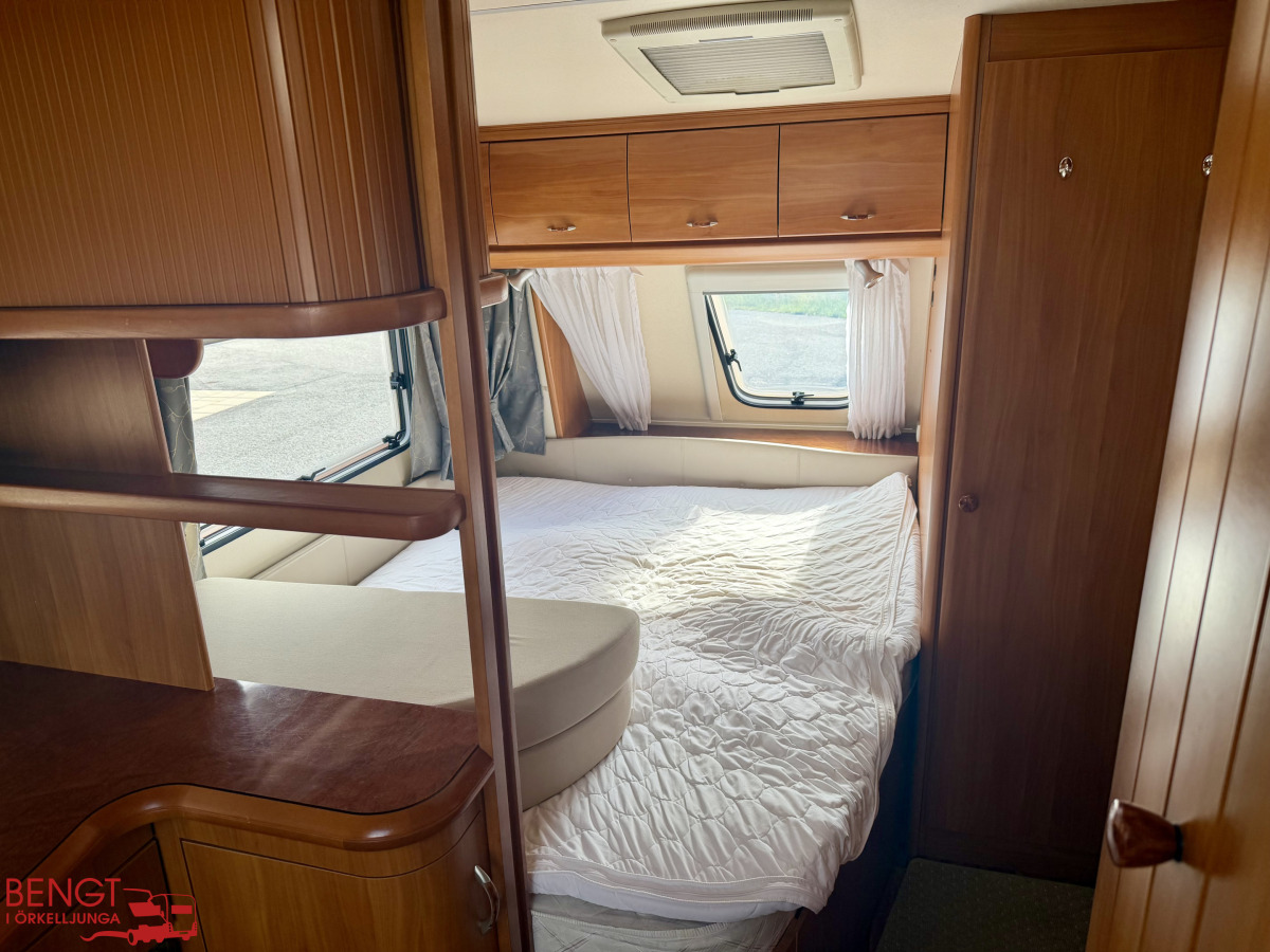 Hobby 560 UFe Excelsior Förtält, bild 21 av 26