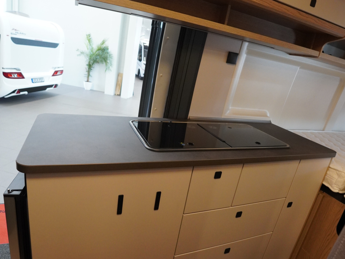Hobby ONTOUR VAN 640 ET Automat 140hk Diselpanna, bild 7 av 22