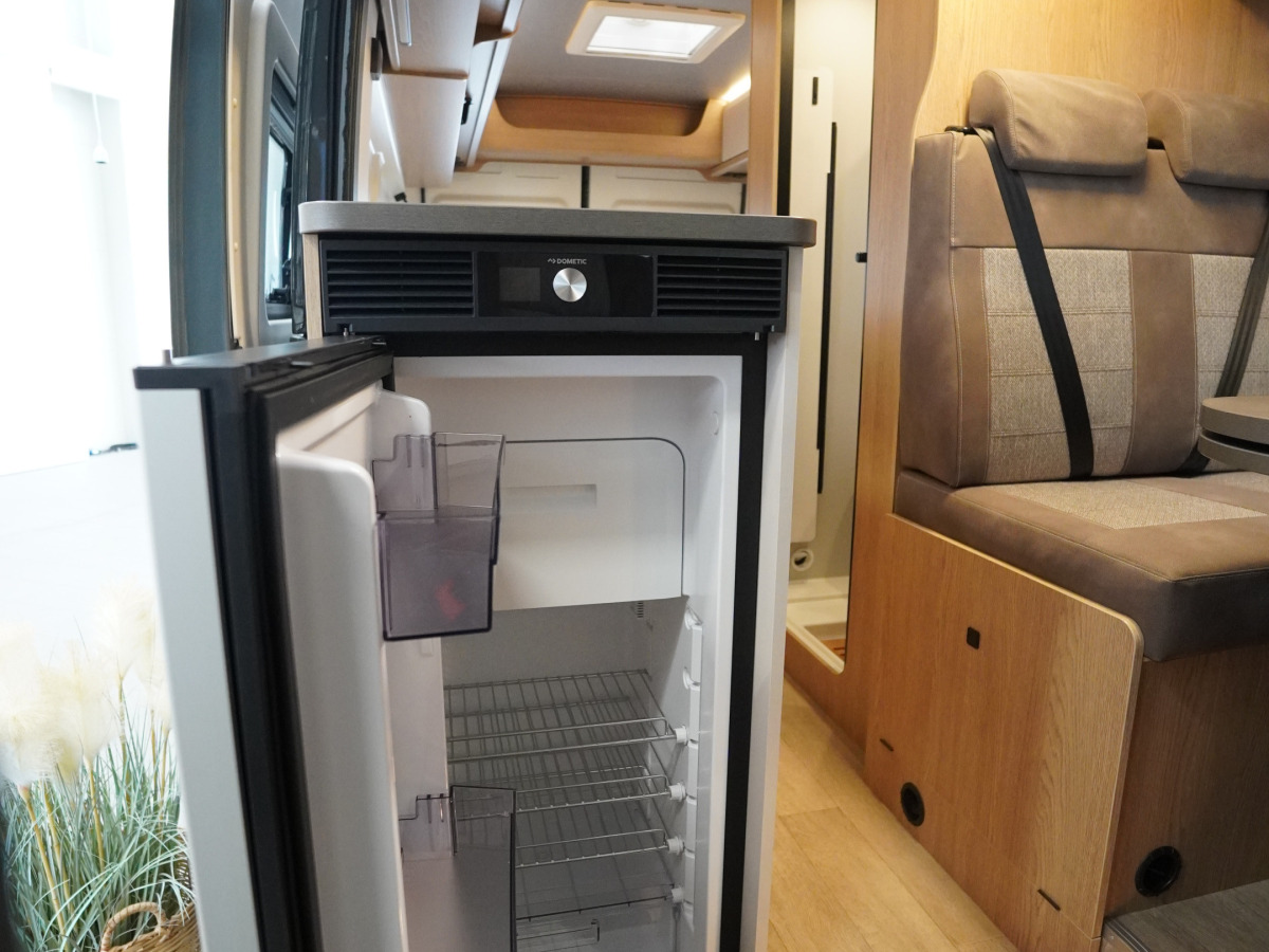 Hobby ONTOUR VAN 640 ET Automat 140hk Diselpanna, bild 10 av 22