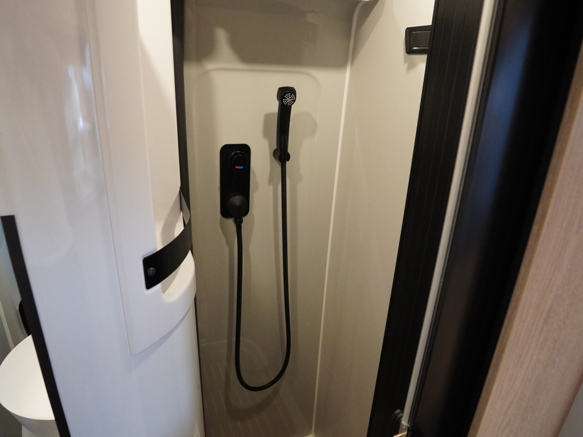Hobby ONTOUR VAN 640 ET Automat 140hk Diselpanna, bild 14 av 22