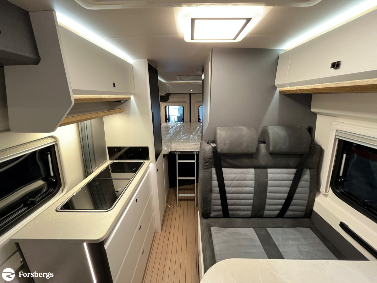 Hobby PRESTIGE VAN 640 ET - First Edition - LAGERRENSNING - SPARA 88 016 kr, bild 5 av 14