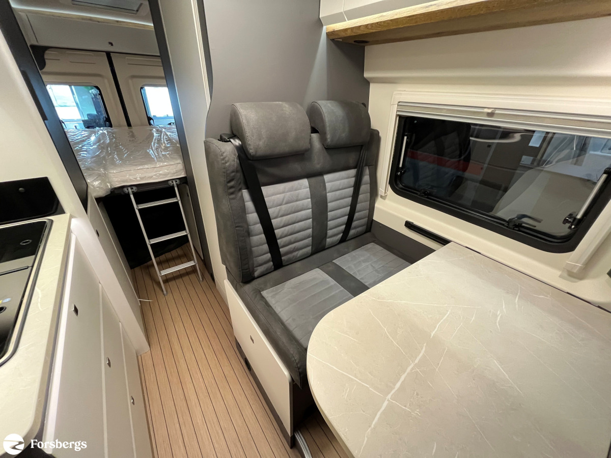 Hobby PRESTIGE VAN 640 ET - First Edition - LAGERRENSNING - SPARA 88 016 kr, bild 6 av 14