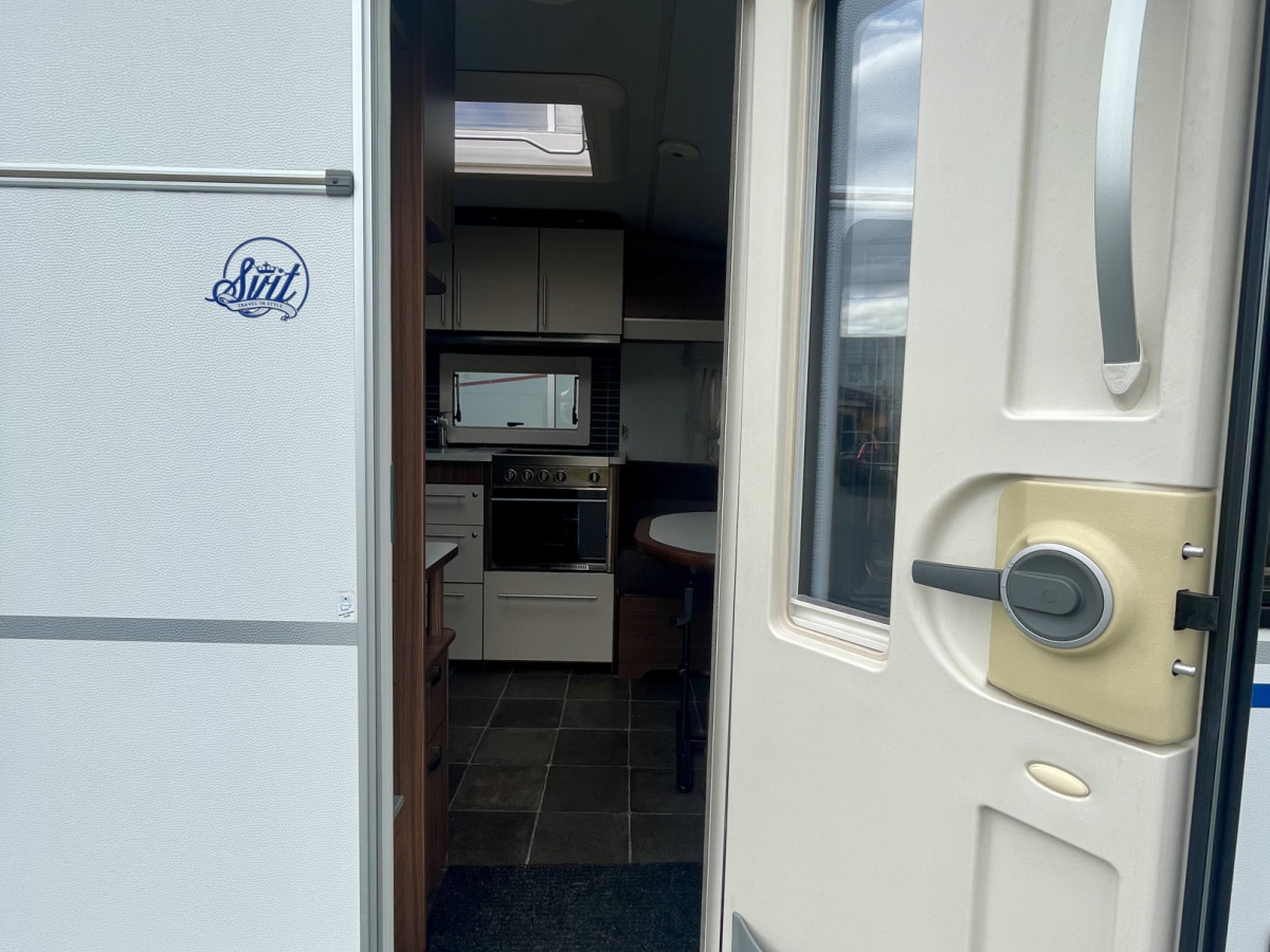 Polar 800 Svit / BARNKAMMARE / FÖRTÄLT / MOVER / AC, bild 4 av 25
