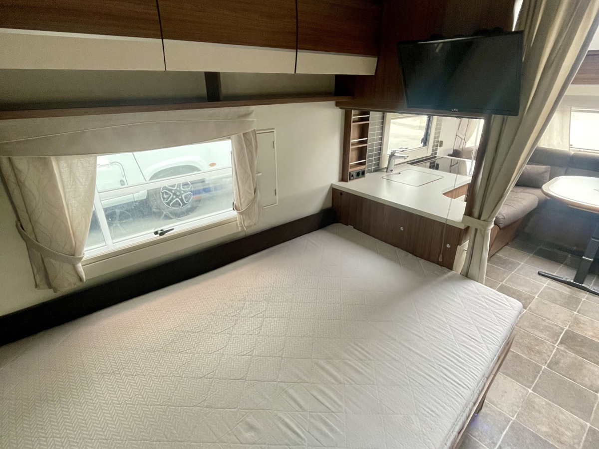 Polar 800 Svit / BARNKAMMARE / FÖRTÄLT / MOVER / AC, bild 17 av 25