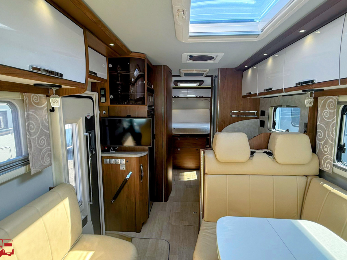 Frankia I 7900 QD Platin Mercedes, bild 8 av 22