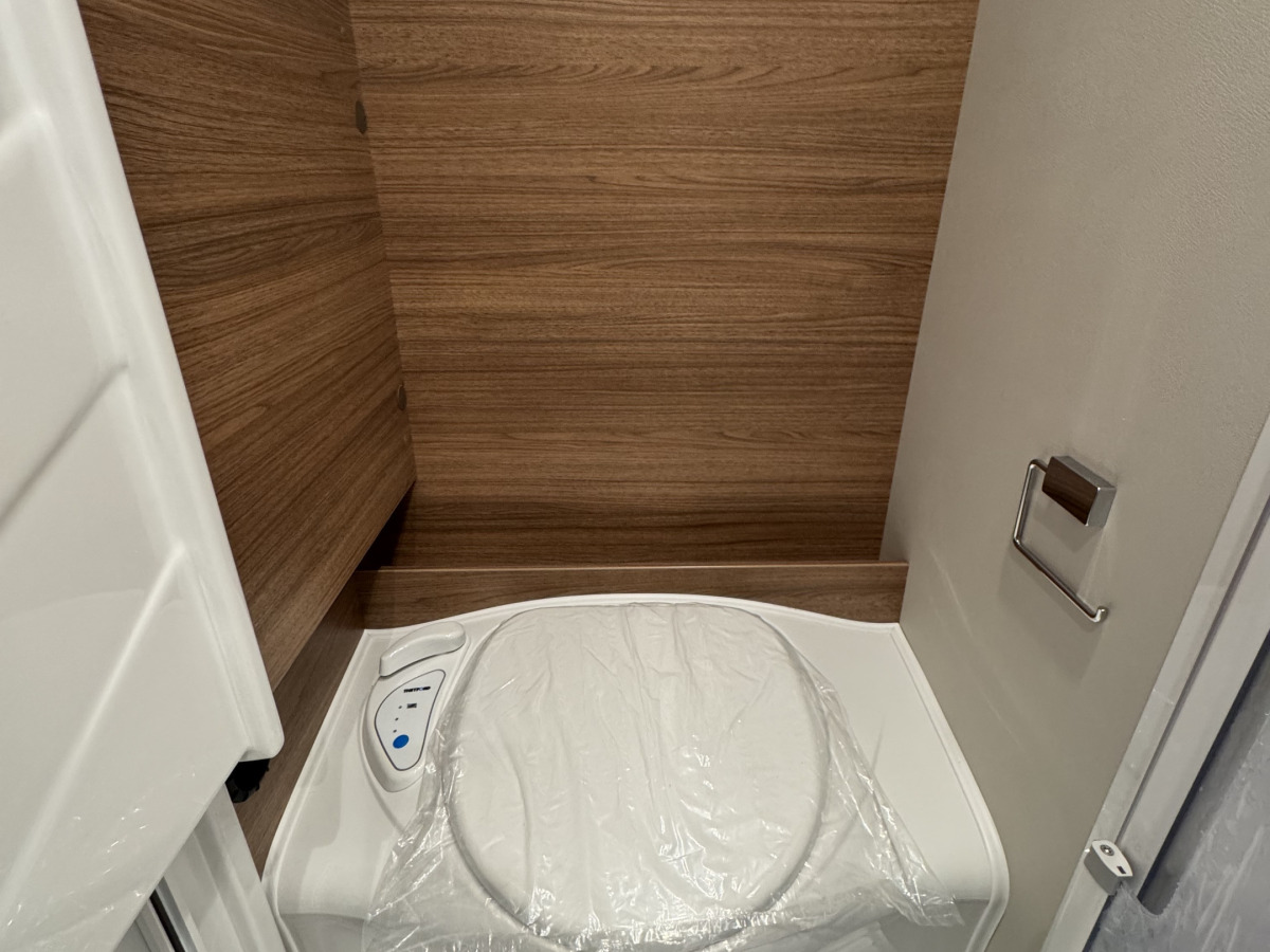 Knaus VAN TI VANSATION 550 MF DEMOUTFÖRSÄLJNING, bild 14 av 15