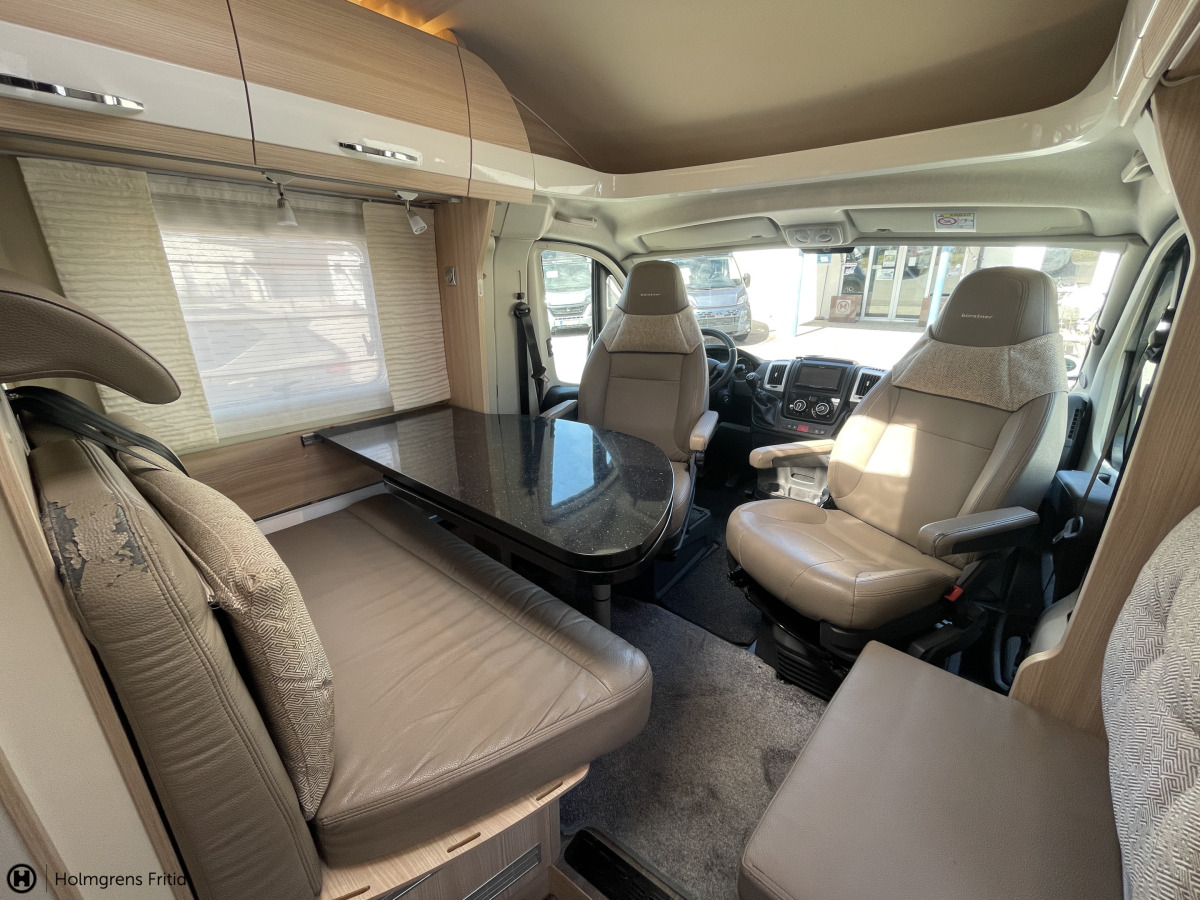 Bürstner T 7203 ALDE VÄRME STOR TOALETT, bild 8 av 22