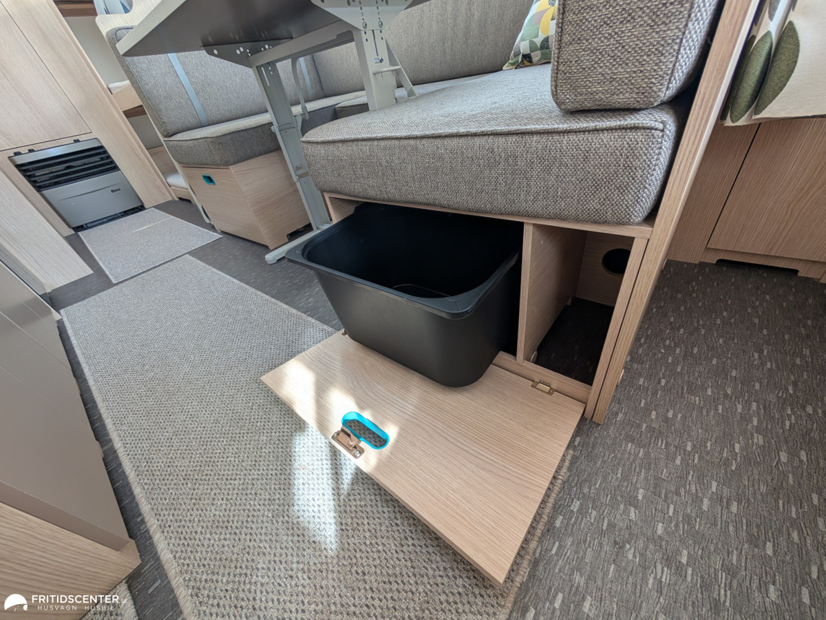 Adria AVIVA 563 PT *Barnkammare / Lätt vagn / Lufttält, bild 19 av 23