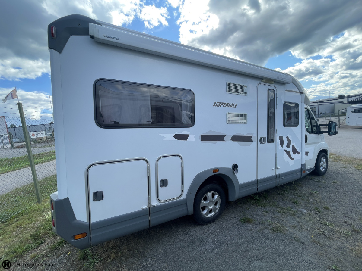 Weinsberg 650 MF IMP. R55 ALDE VÄRME STORA MOTORN B-KÖRKORT, bild 2 av 20
