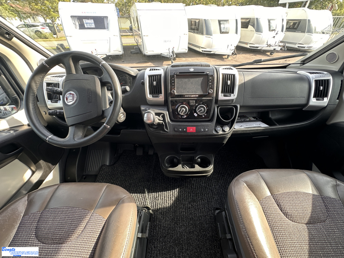 Malibu Carthago VAN 640 LE AUTOMAT AC BODEL CYKELSTÄLL, bild 8 av 21