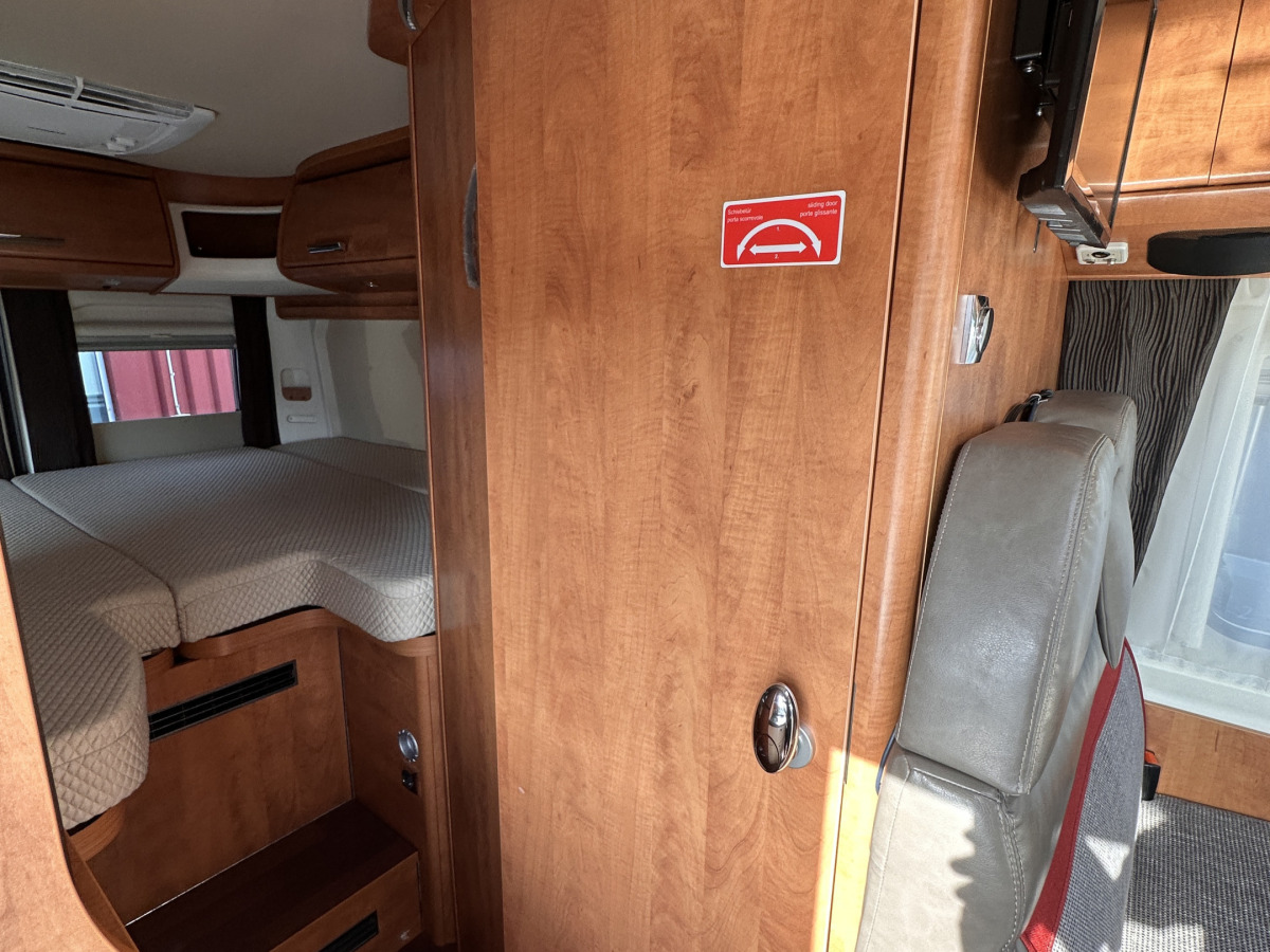 Malibu Carthago VAN 640 LE AUTOMAT AC BODEL CYKELSTÄLL, bild 13 av 21