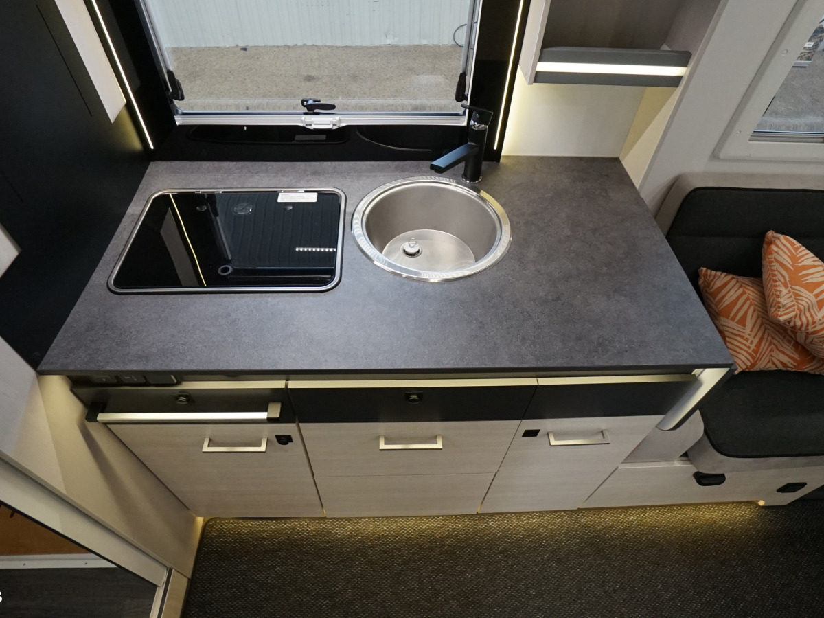 Chausson 640 TITANIUM ULTIMATE / Face to face / Dusch o toa bak, bild 7 av 16