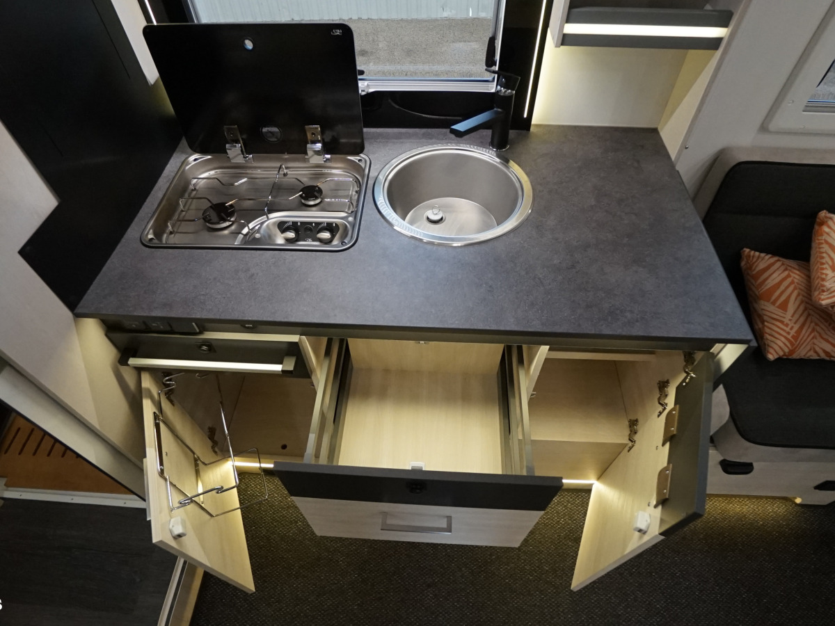 Chausson 640 TITANIUM ULTIMATE / Face to face / Dusch o toa bak, bild 8 av 16
