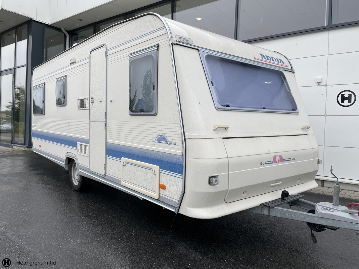 Adria UNICA B 562UL, bild 1 av 7