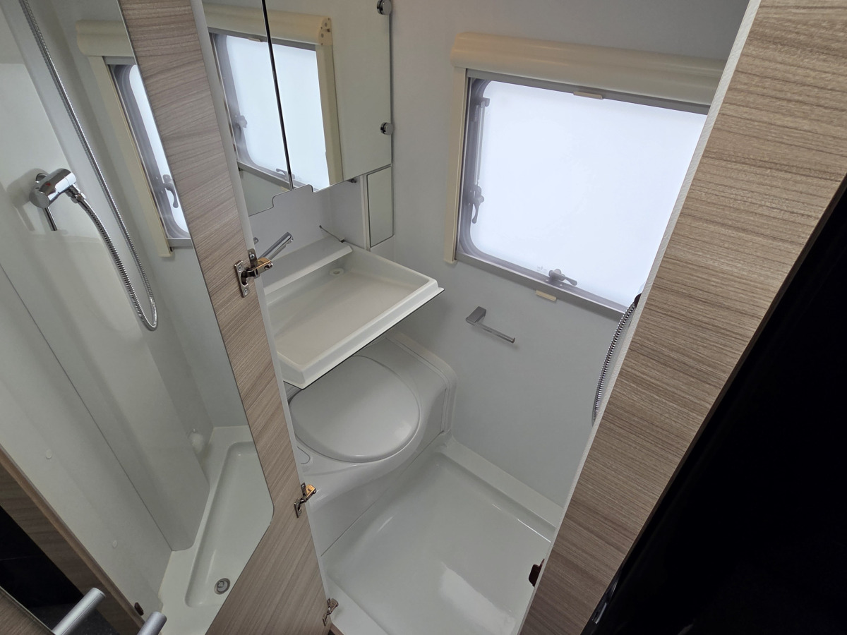 Adria ALTEA 362 LH, bild 16 av 17