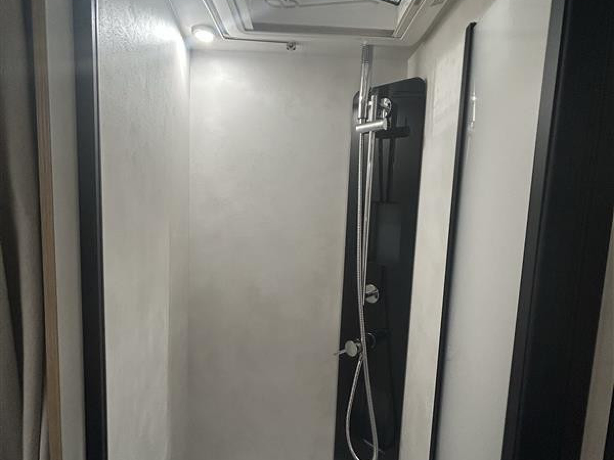 Pilote 75TB JOA / PREMIÄR, bild 15 av 21