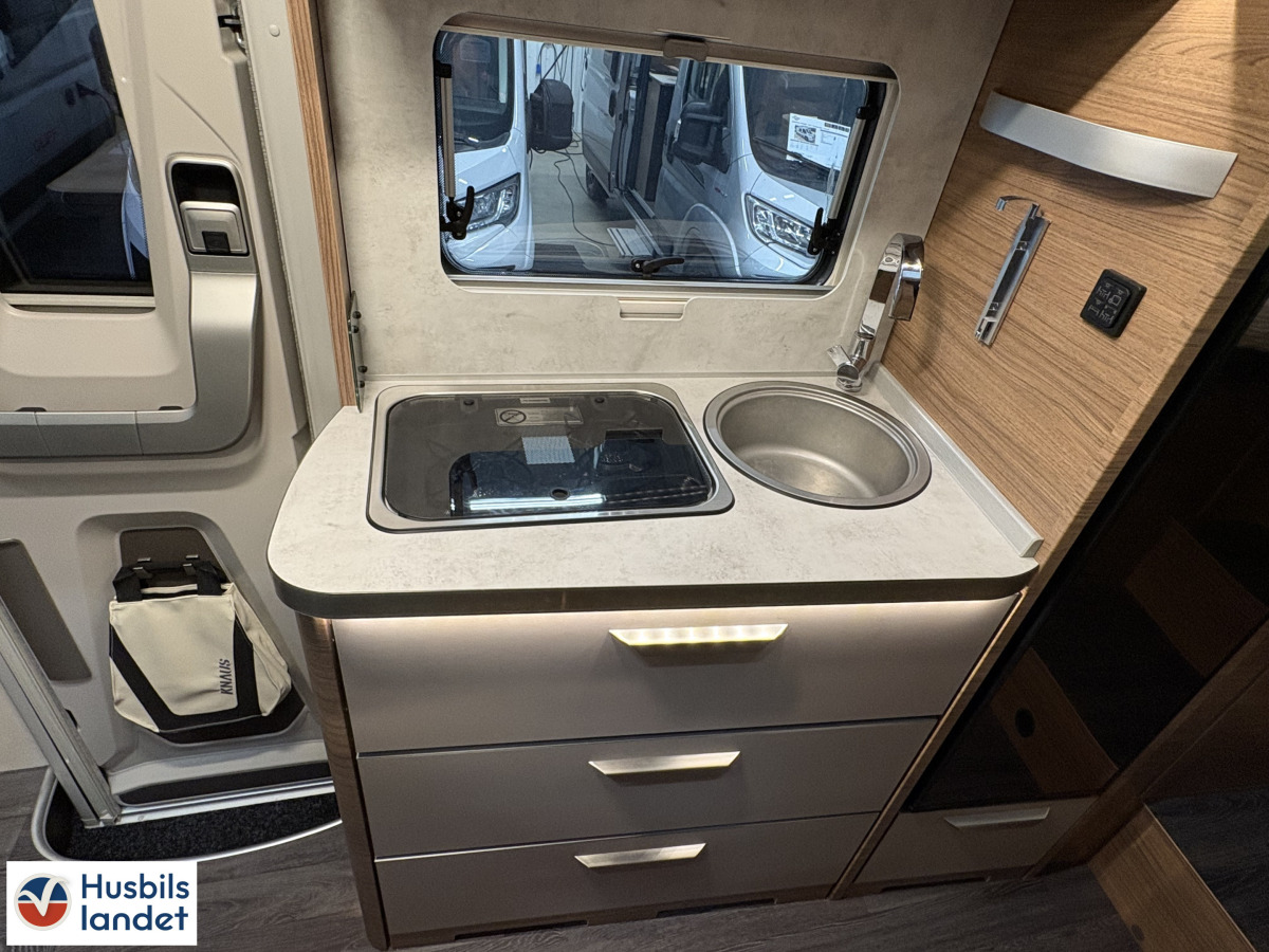 Knaus VAN TI MAN 640 MEG VANSA, bild 8 av 12
