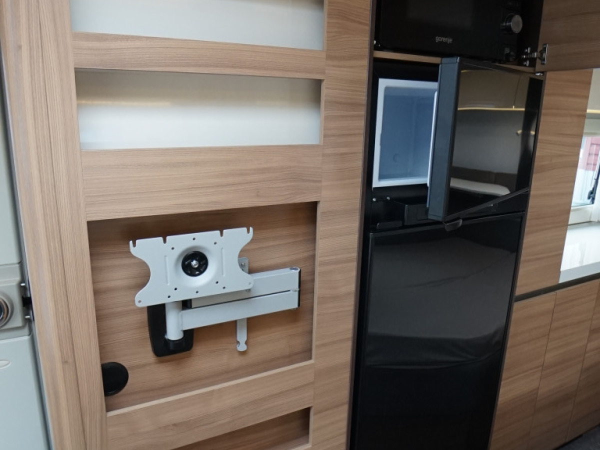 Adria ALPINA 763UK / Alde / AC / Mover / KAMPANJ 3,95 ränta Fragus garanti 24 mån, bild 8 av 18