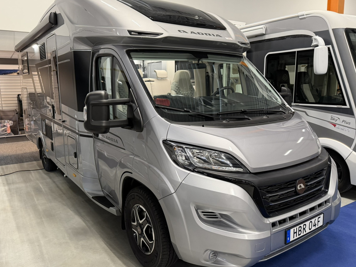 Adria CORAL 670SL, bild 1 av 14