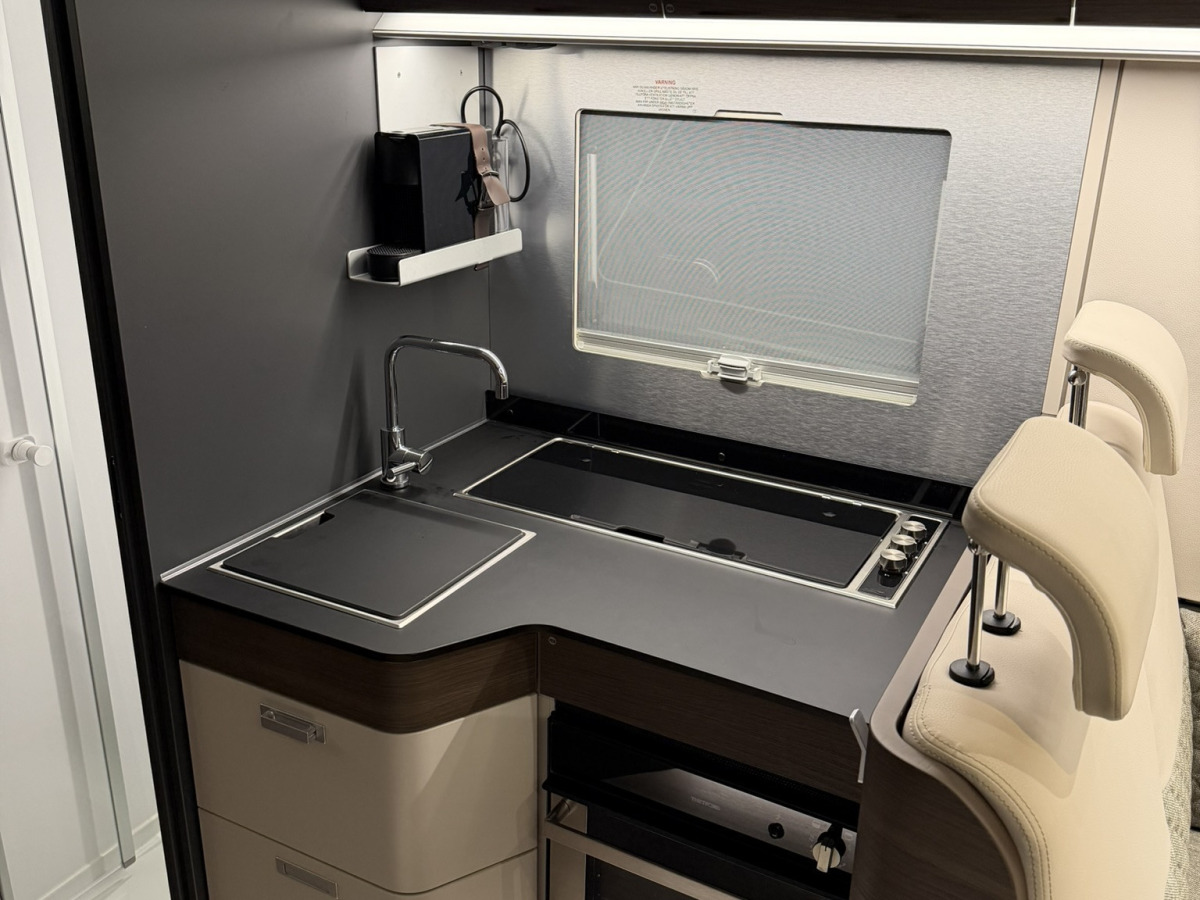 Adria CORAL 670SL, bild 8 av 14