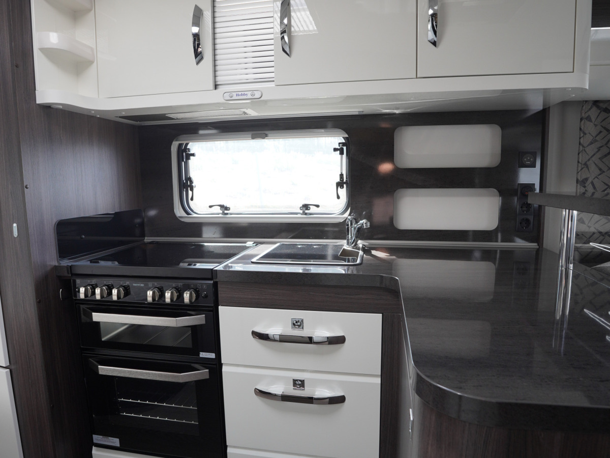 Hobby 660 WFC Prestige Alde Ugn AC, bild 6 av 16