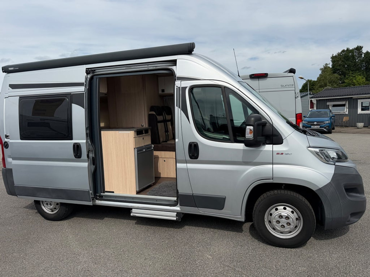 Pössl Roadcar 540 Såld Såld Automat 150 hk Solcell Backkamera, bild 6 av 8