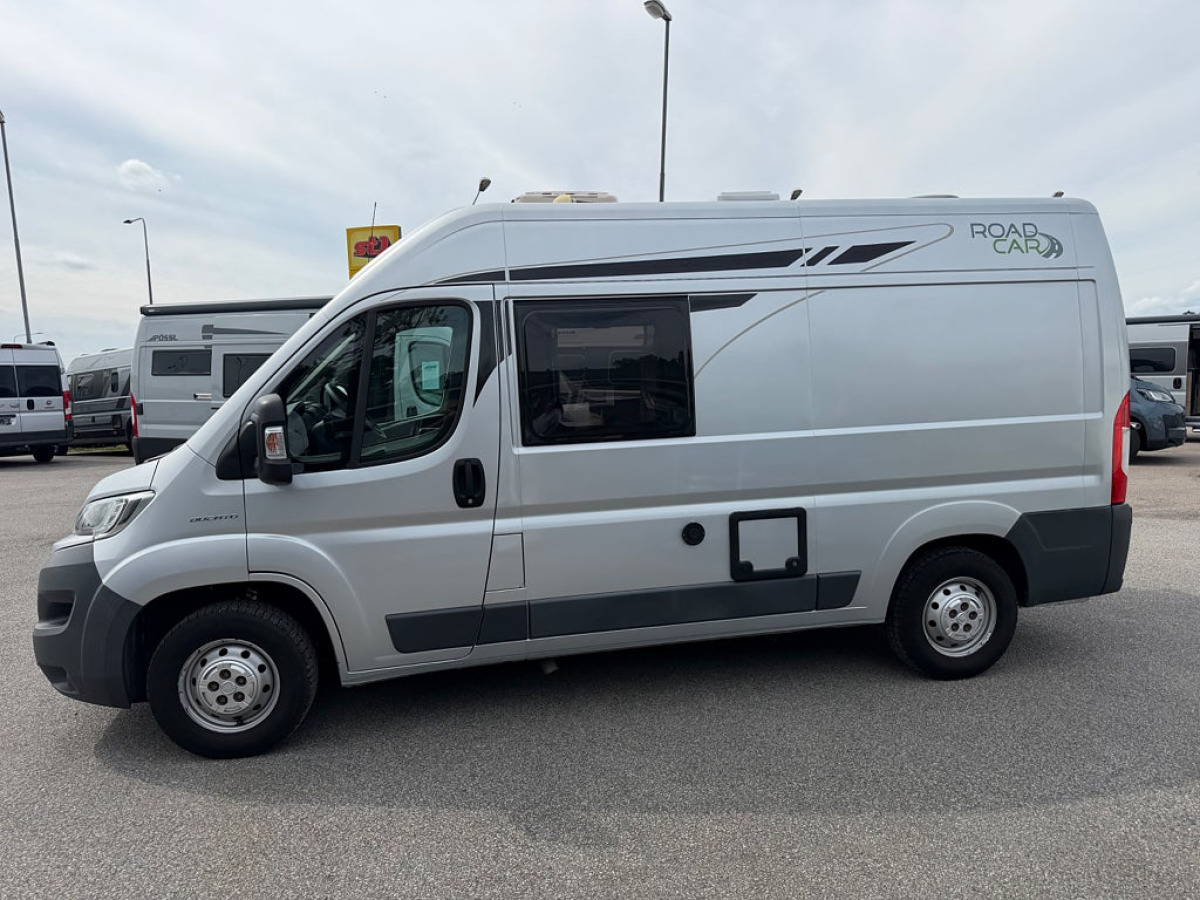 Pössl Roadcar 540 Såld Såld Automat 150 hk Solcell Backkamera, bild 7 av 8