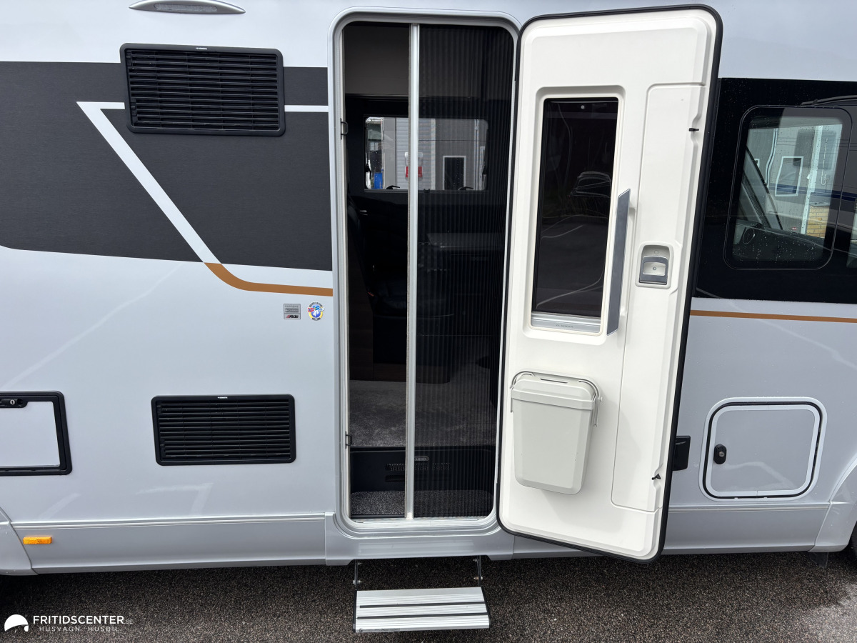Adria Supersonic 780 SL / Lithium / Solcell / Truma AC, bild 2 av 39
