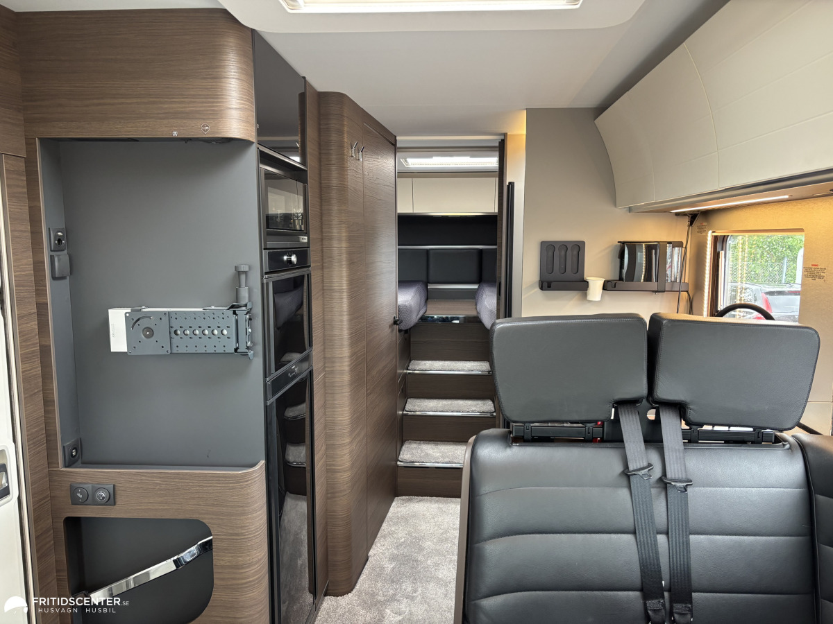Adria Supersonic 780 SL / Lithium / Solcell / Truma AC, bild 6 av 39