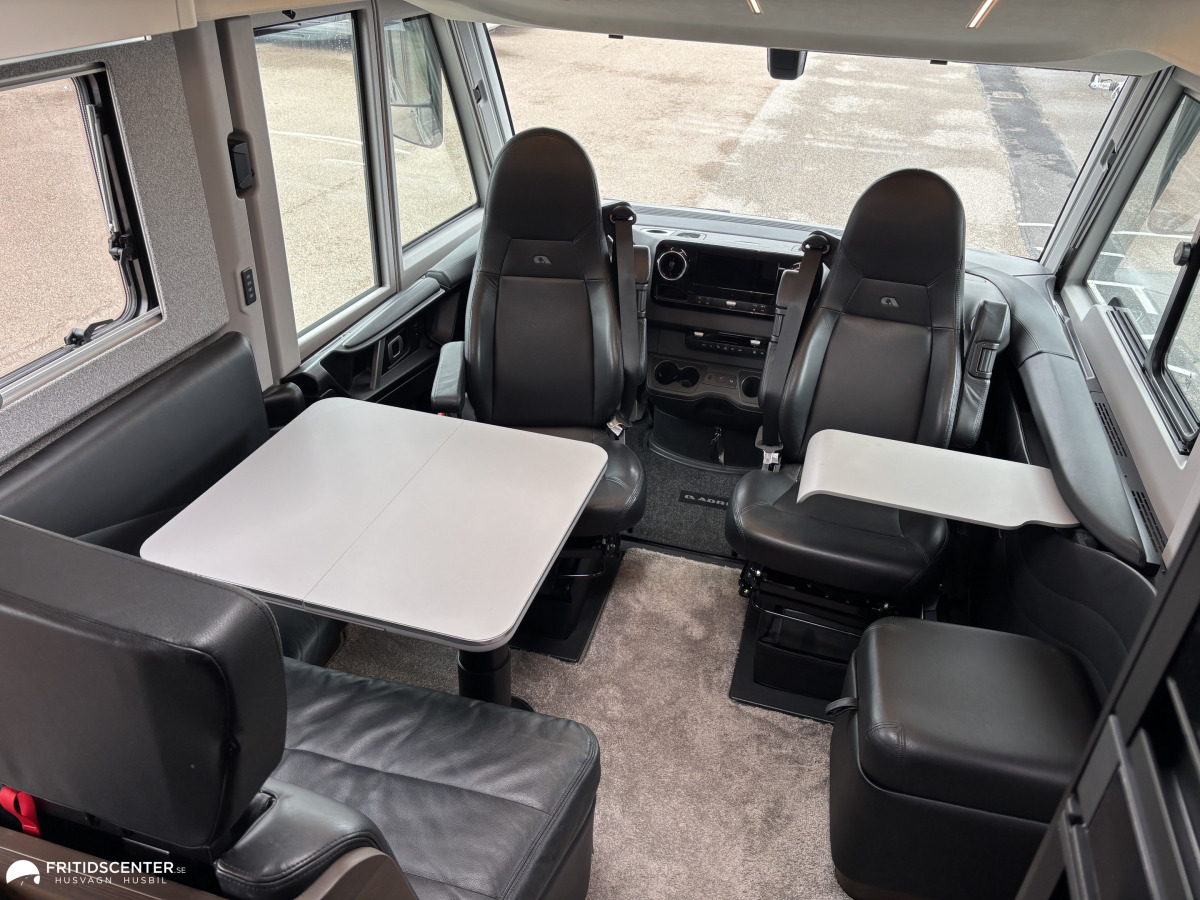 Adria Supersonic 780 SL / Lithium / Solcell / Truma AC, bild 9 av 39