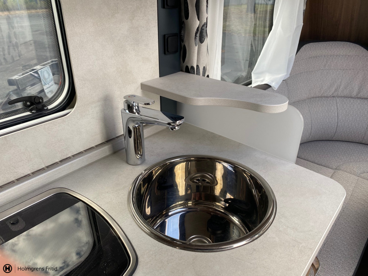 Knaus Sudwind 540 ue långbäddar, bild 10 av 19